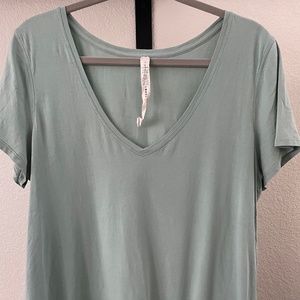Lululemon Love V-Neck Tee - 2 tee bundle, size medium